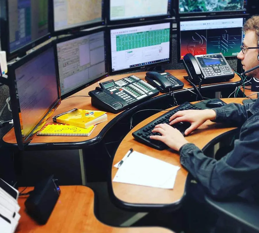 Operátor dispečinku PCO u monitorů